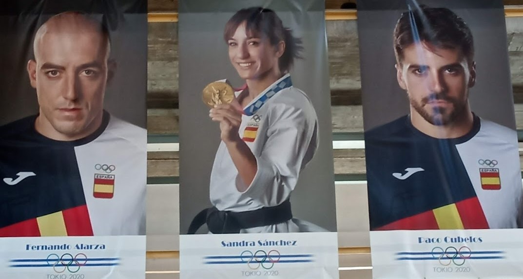 Foto de tres olímpicos